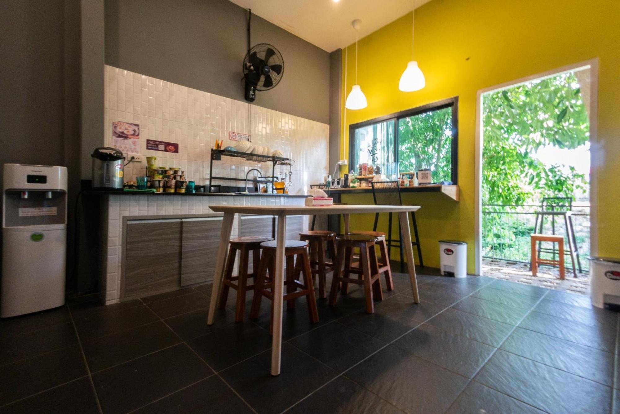 Paknap Hostel Nan Εξωτερικό φωτογραφία